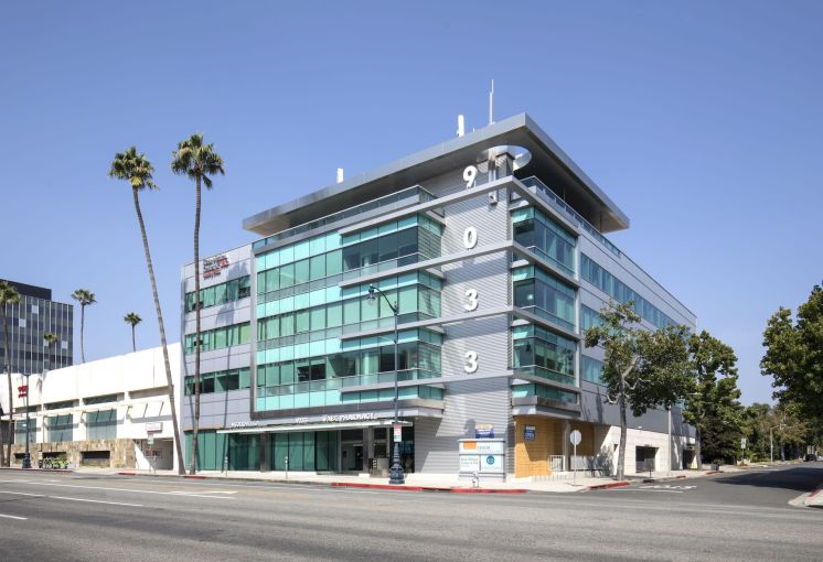 The property on Wilshire Boulevard is anchored by USC’s Keck Medical Center.