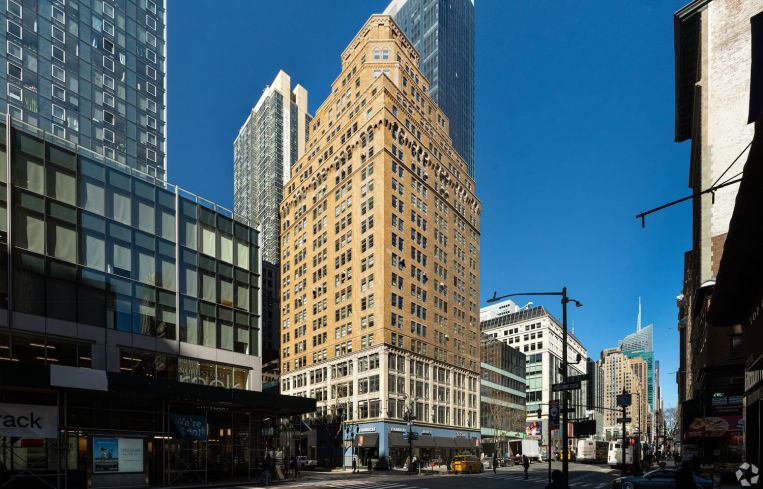 875 Avenue of the Americas