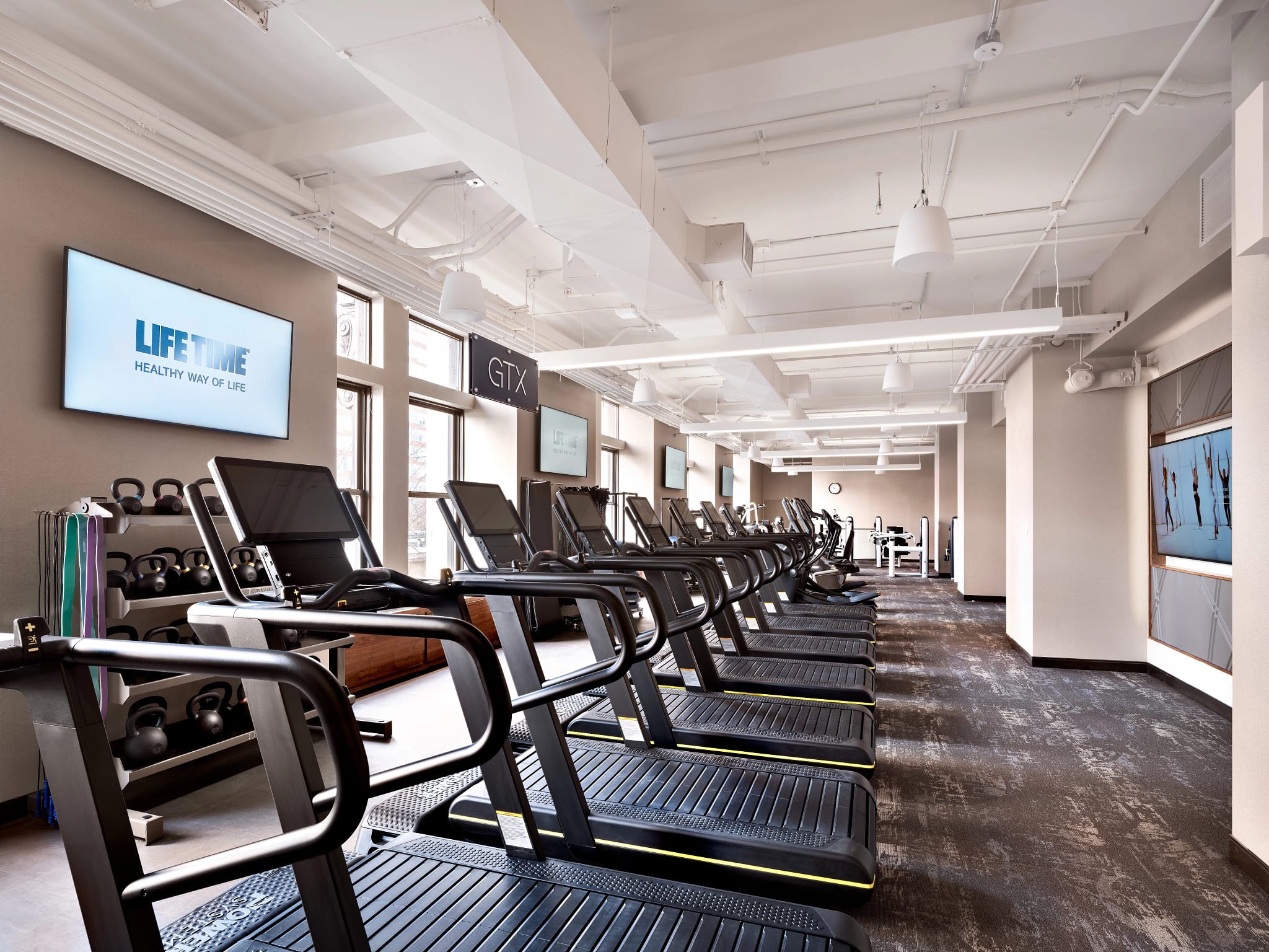 life-time-fitness-opens-12k-sf-financial-district-location-commercial