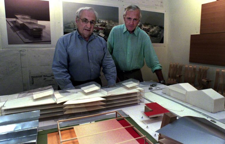 Architect Frank Gehry, left, and Los Angeles developer Robert Maguire stand behind a model of the campus at the giant Playa Vista project at Gehry Partners.