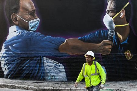 A mural of Moishe Mana and Mayor Suarez in Wynwood. 