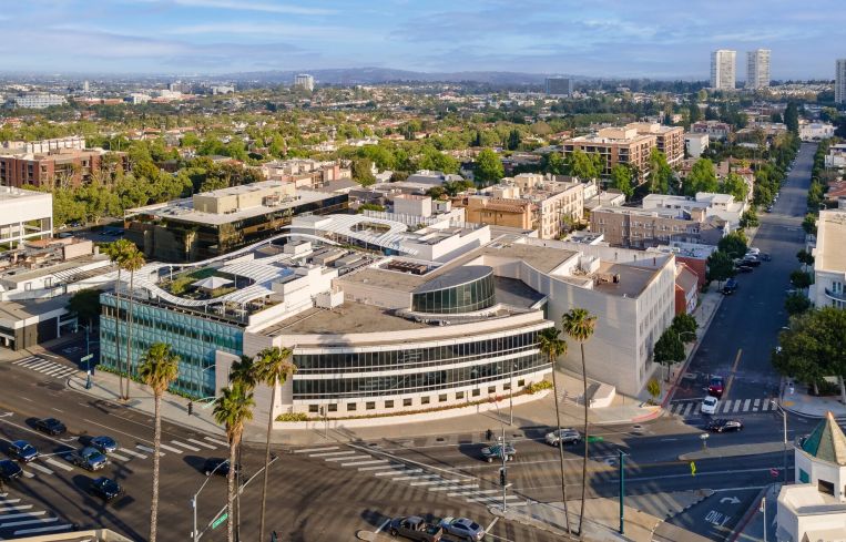 The building is located at 9830 Wilshire Boulevard.
