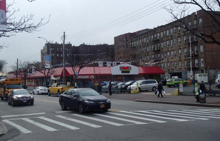 Jackson Heights, Queen's Food Baazar