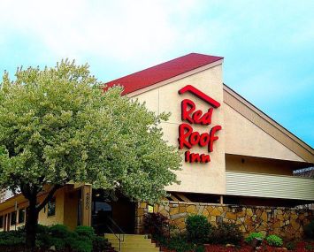 The HomeTowne Studios by Red Roof extended stay hotels in this portfolio performed very well in the 12 months through April 2021, amid the pandemic.