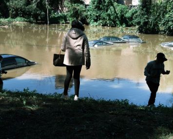 The Major Deegan Expressway in the Bronx was flooded.