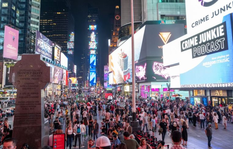 Broadway reopens
