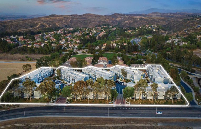 The property was completed in 1988 at 22900 Oak Ridge Drive, one street from Santa Clarita’s Valencia neighborhood.