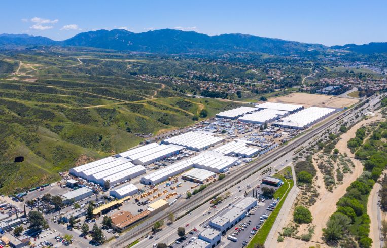 A subsidiary of New Jersey-based TMC Properties sold the 69.5-acre center at 25530-25765 Springbrook Avenue, north of the San Fernando Valley.
