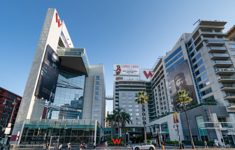 The W is located at 6250 Hollywood Boulevard, surrounded by at least half a dozen landmarks.