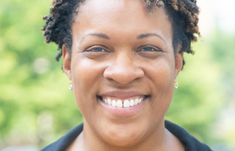 A headshot of Anita Cozart.