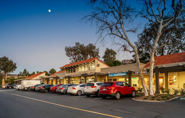 Gateway Center spans 7.35 acres at 23972-24042 Alicia Parkway.