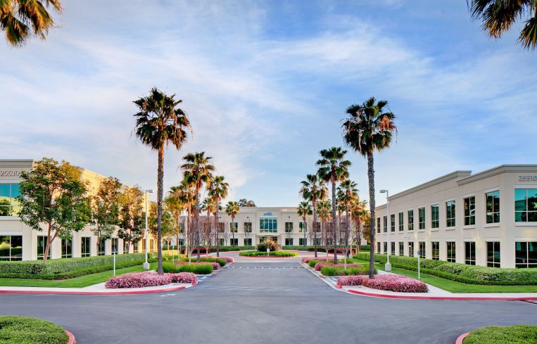 Pacific Vista consists of five two-story office buildings on nearly 25 acres at 25500-25550 Commercentre Drive in the city of Lake Forest.