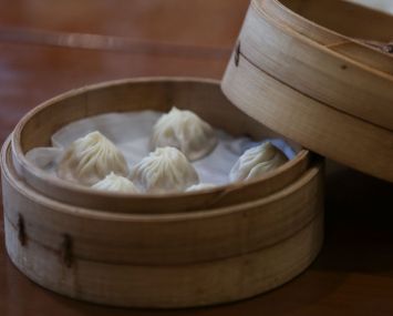 Steamed pork dumplings