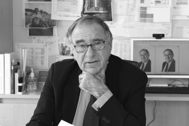 Harry Macklowe Headshot BW High Res Harry Macklowe Reimagines a Downtown Manhattan Office Tower