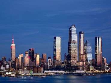 In February 2022, Manhattan median rents reach a new record high, rising 23 percent year-over-year from February 2021.