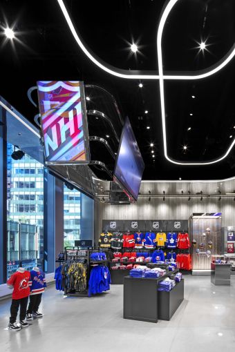 A space on the second floor has movable shelves and overhead light and camera mounts, allowing for players or coaches to host a live broadcast in store.