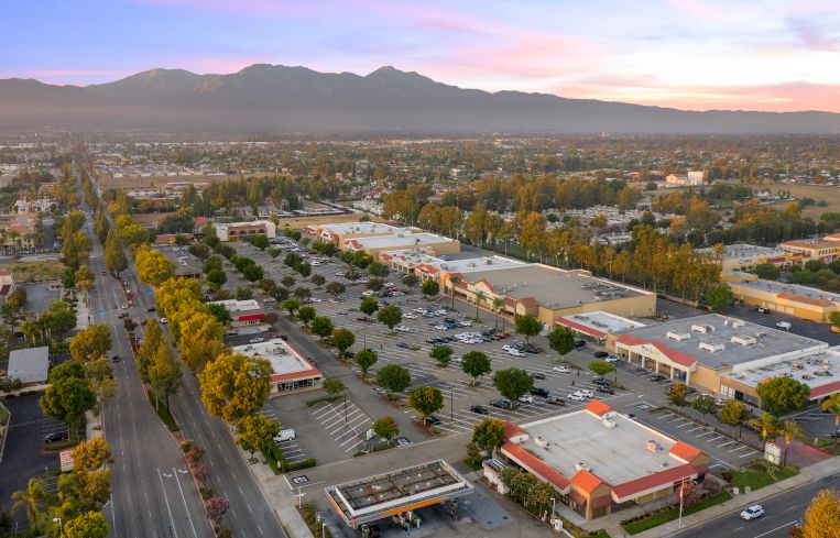 Property records show Kimco Realty owned the property at 11901-12089 Central Avenue in Chino, Calif.