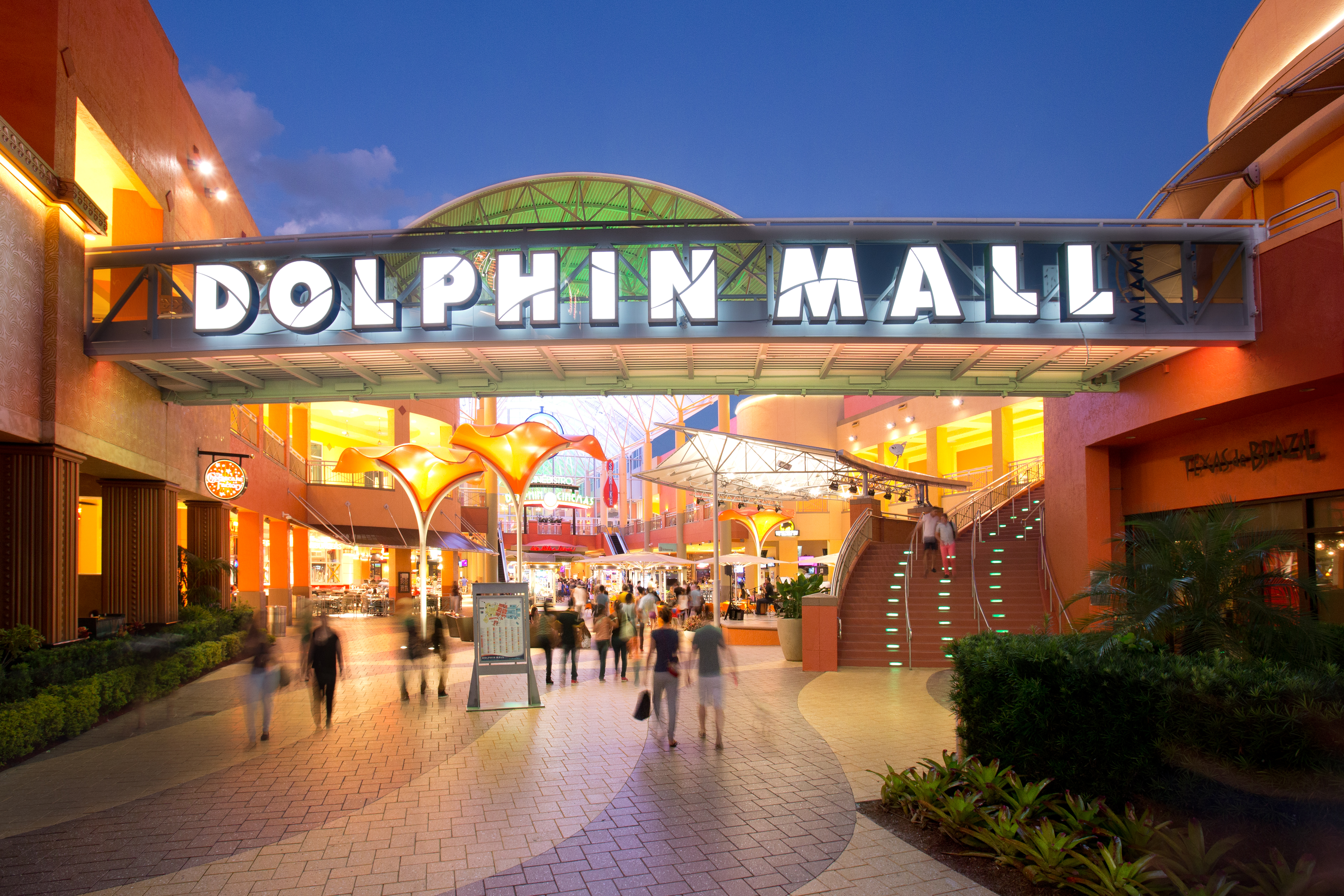 The 10 best hotels near Dolphin Mall in Miami, United States of