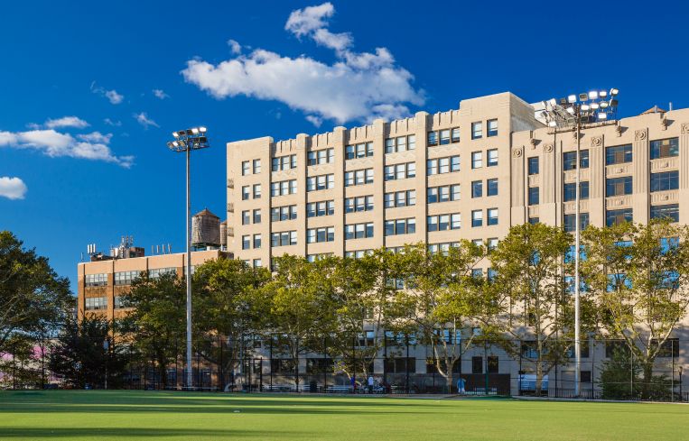 The Hudson Research Center at 619 West 54th Street is a 320,000-square-foot, mixed-use hub in New York City’s life sciences sector.