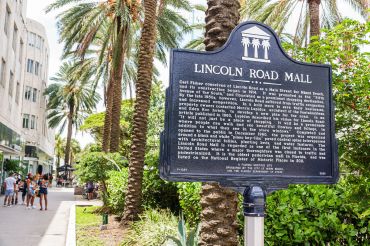 Lincoln Road mall, historic landmark sign. 