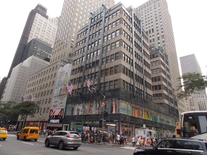 Aritzia Leases Relocating Fifth Avenue Flagship on the Same Block