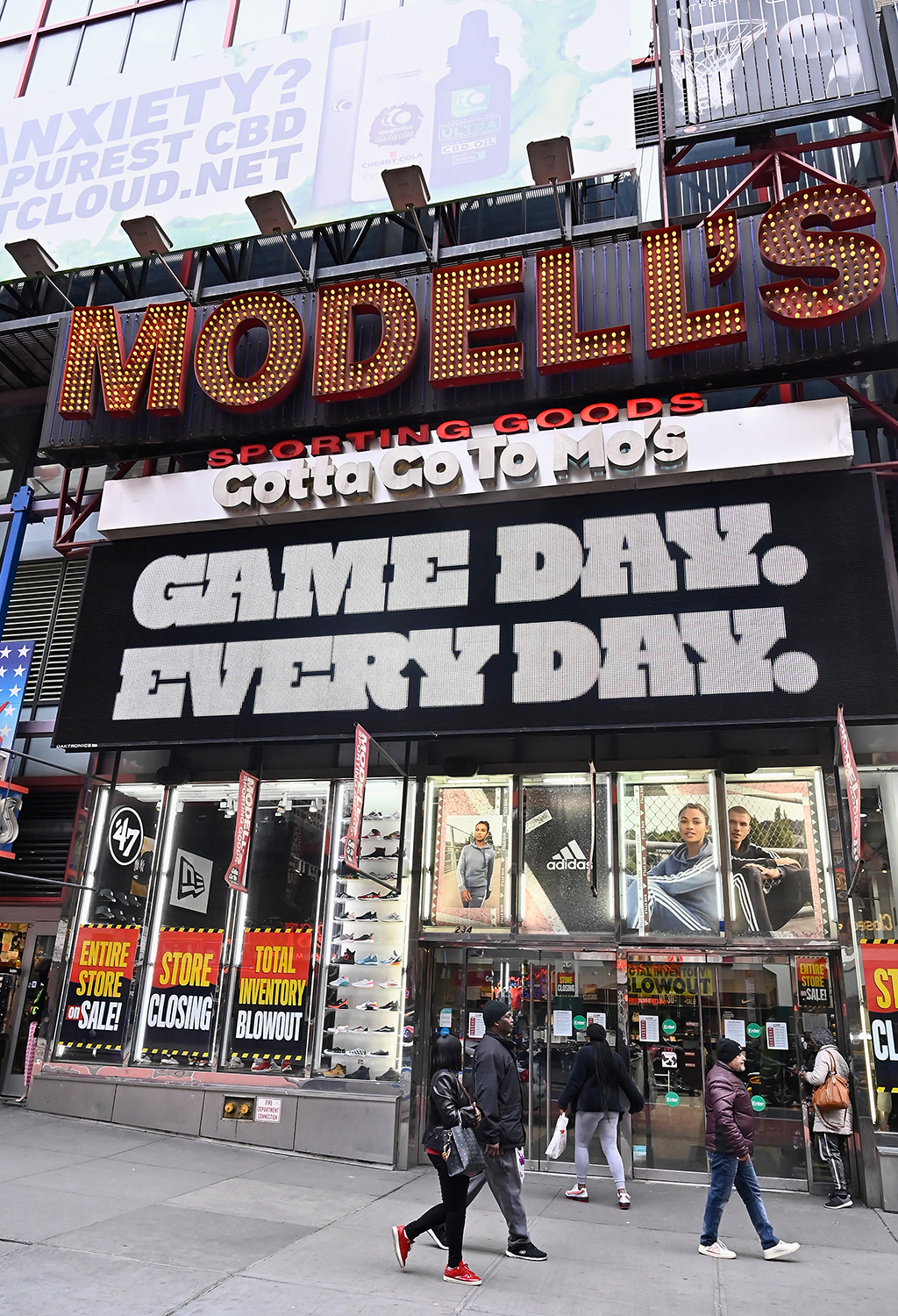 Modell's Sporting Goods files for bankruptcy and will close all stores