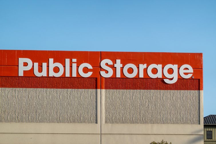 An external view of a Public Storage location in Los Angelas.