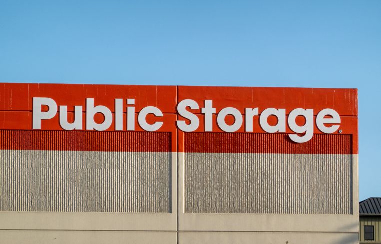 An external view of a Public Storage location in Los Angelas.