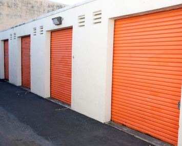 A self storage, mini warehouse in Medley.