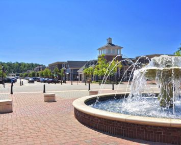 New Town Shops on Main in Williamsburg, Va.