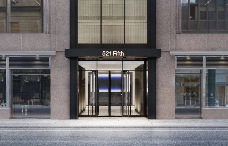 The exterior of 521 Fifth Avenue.
