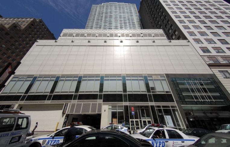 The luxury residential building the Olivia at 315 West 33rd Street.