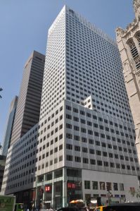 Among the largest individual debt payoffs in September was a $390 million mortgage secured by Vornado’s 38,814-square-foot retail condo at 666 Fifth Avenue in Midtown Manhattan.
