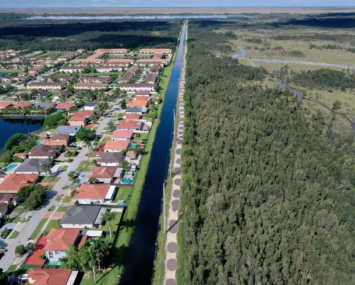 Border of Everglades National Park.
