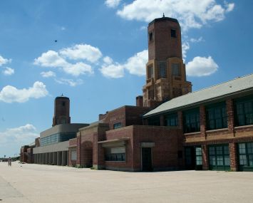 Jacob Riis Bathhouse.