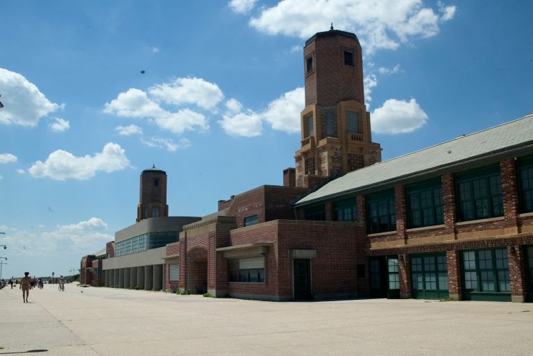 Jacob Riis Park Bathhouse Gets .5M in Financing for Reboot