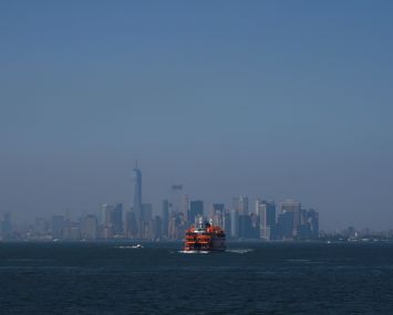 NEW YORK, NY - JULY 2: A Staten Island Ferry sails away from Manhattan on July 2, 2018, in New York City. (Photo by Gary Hershorn/Getty Images)