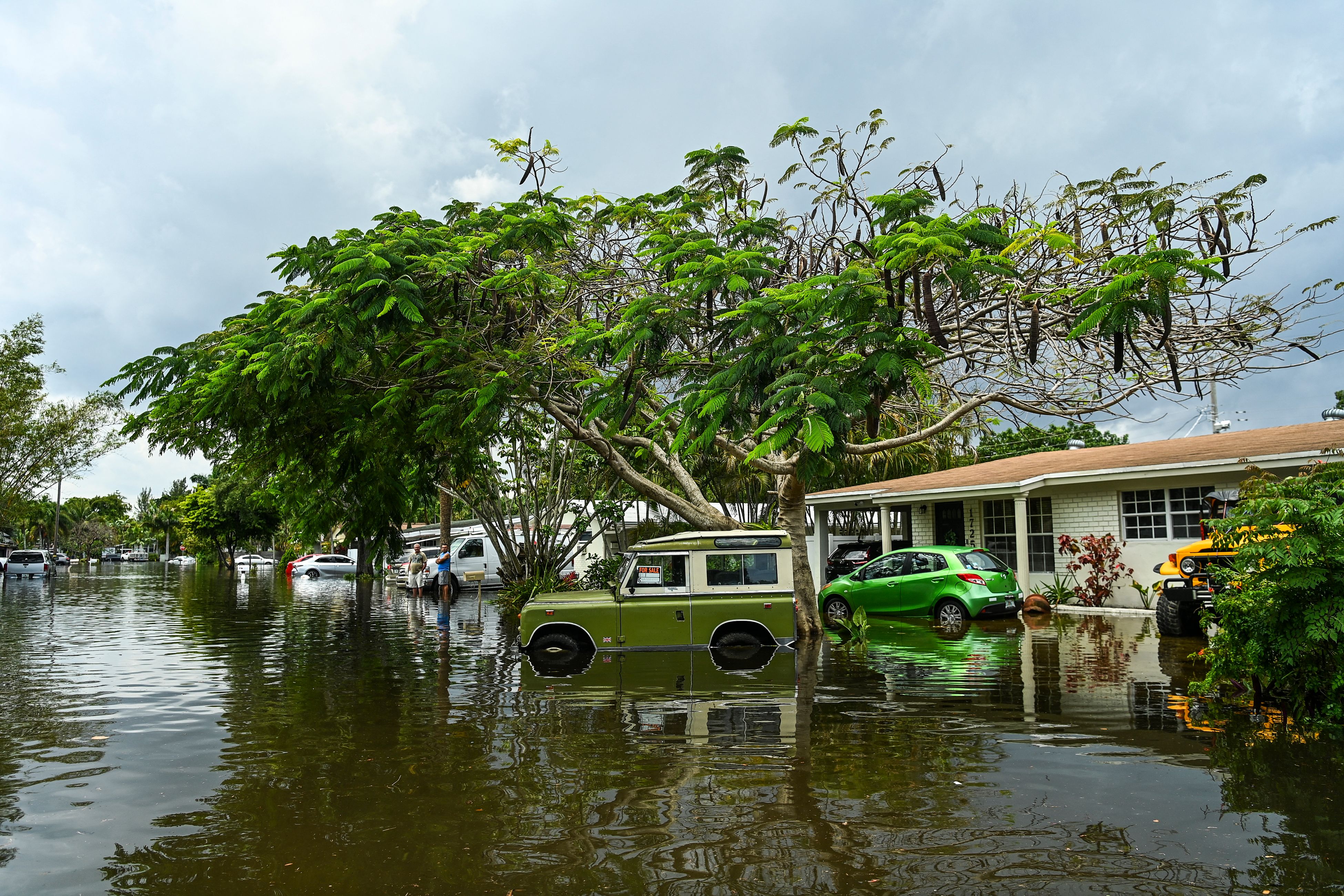 Broward County Continues to Bail Out From Historic Rainfall – Commercial  Observer