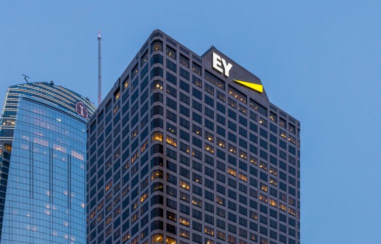 The 41-story, 920,300-square-foot EY Plaza.