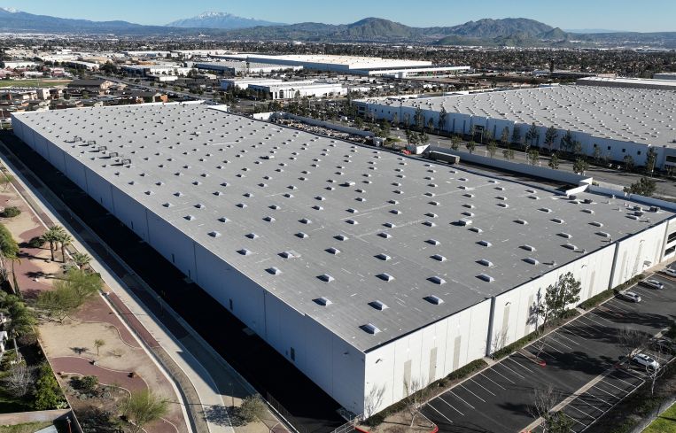 New warehouse development in Southern California’s Inland Empire next to Rialto Middle School.