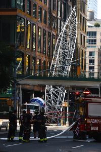 crane collapse GettyImages 1556635655 WEB Boom Crane Catches Fire, Collapses at 10th Avenue Development in Hudson Yards