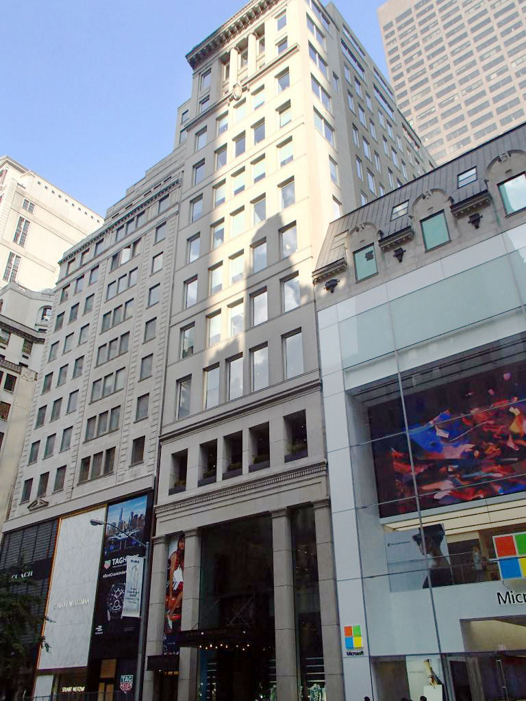 CMBS Former Tommy Hilfiger Store Falls 30 Days Delinquent – Commercial Observer