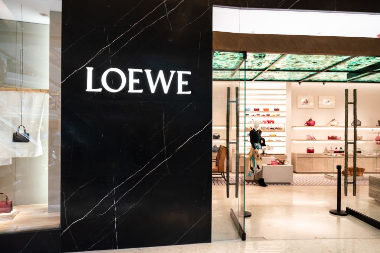 Spanish Fashion House Loewe To Open at Bal Harbour Shops – Commercial ...