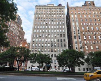 1009 Park Avenue.
