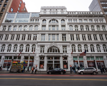 A mixed-used office building in Manhattan