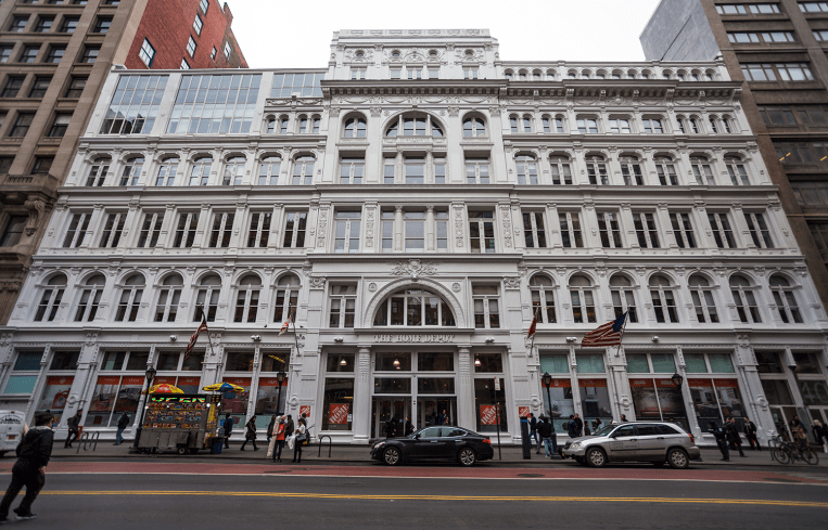 A mixed-used office building in Manhattan