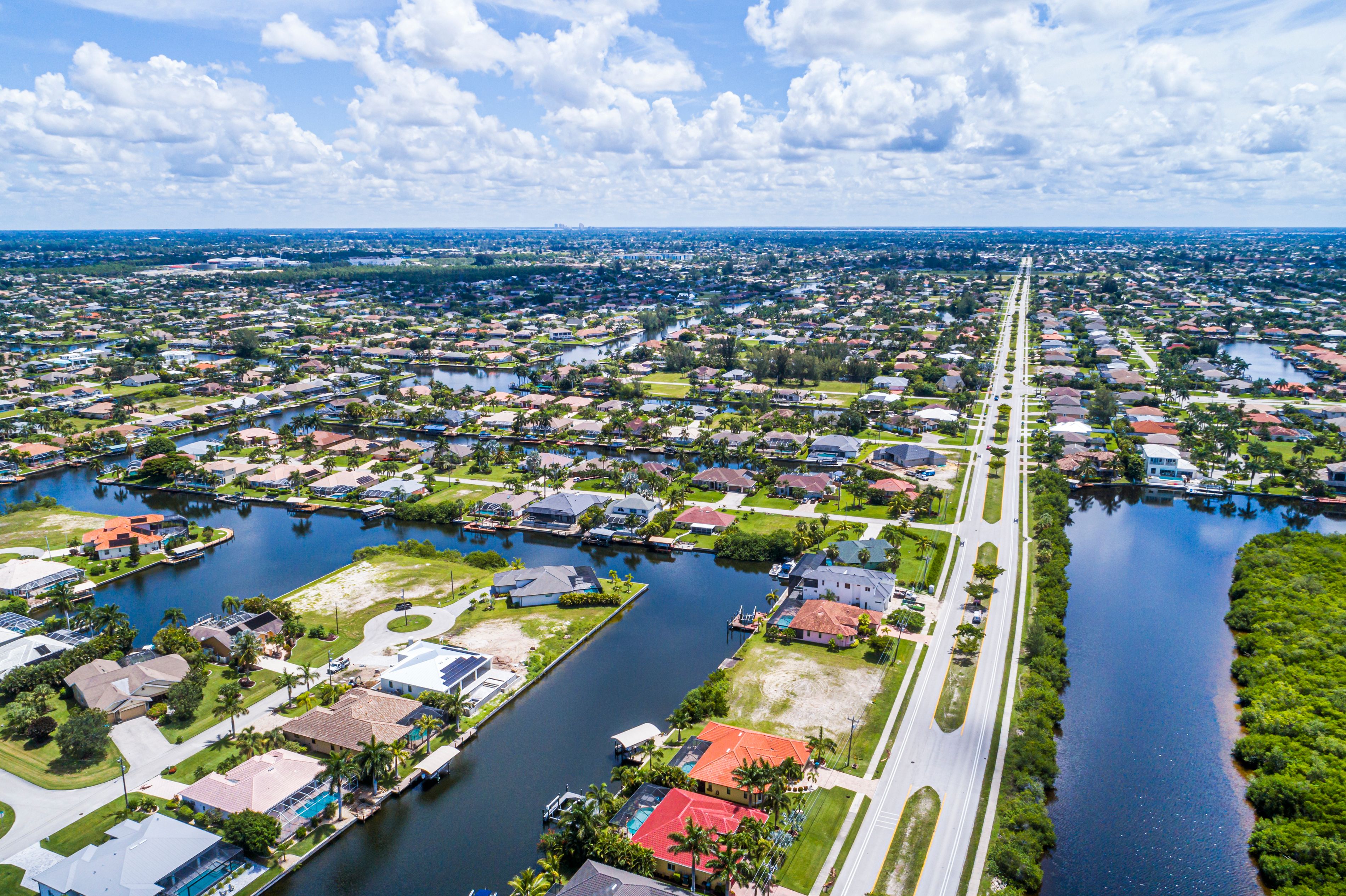 Ares Pays $140M in South Florida's Biggest Multifamily Deal This Year – Commercial Observer - Vimarsana News
