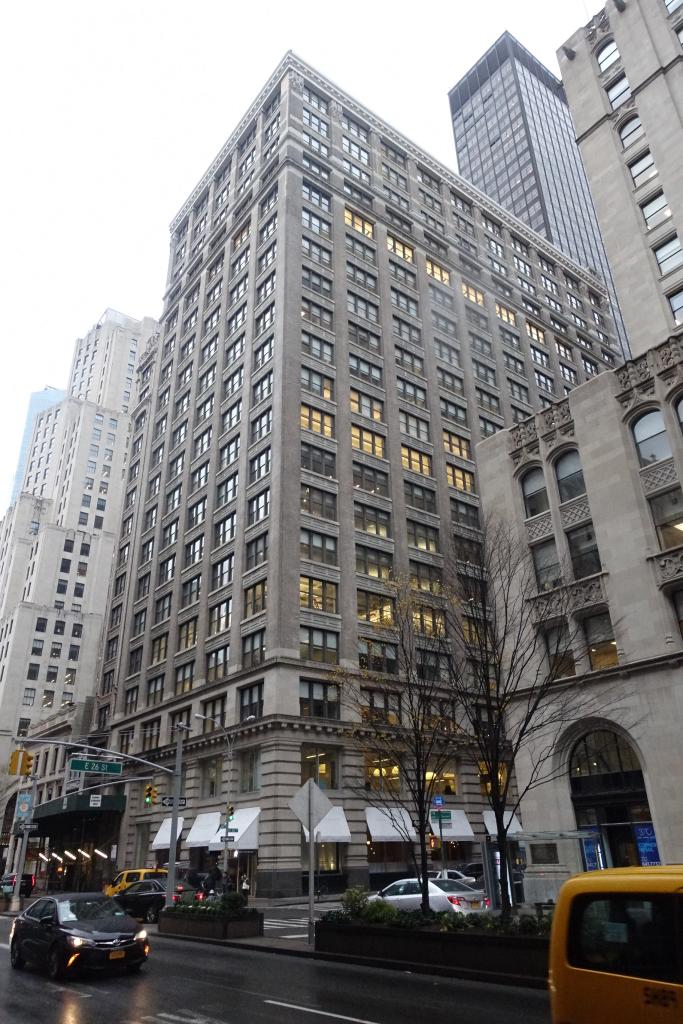 Fur Retailer Maximilian Inks 8K SF Lease at 32 East 57th Street –  Commercial Observer