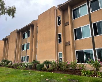 Pacific Terrace Apartments