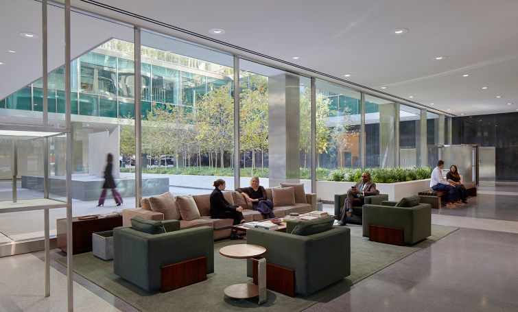 The lobby at Lever House was originally designed to feel like an extension of the outdoor plaza. 